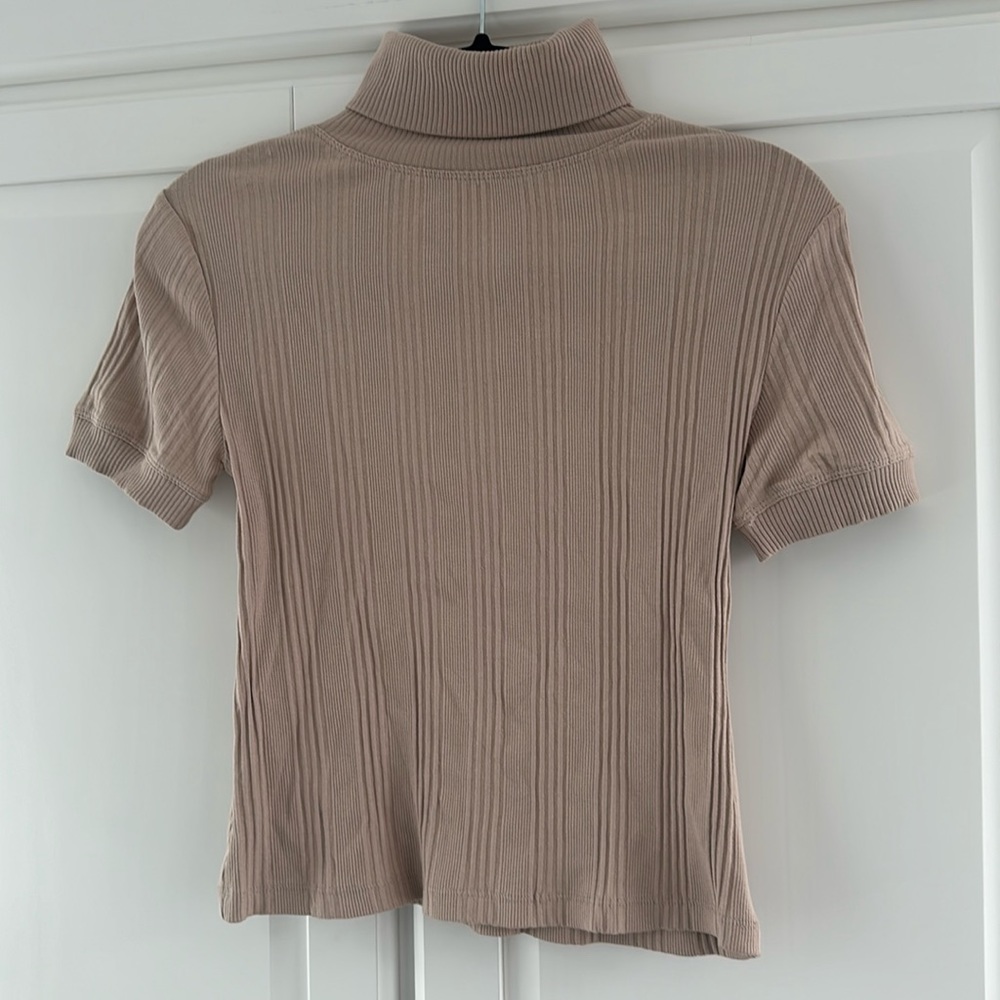 Zara Short Sleeve Turtleneck - Small